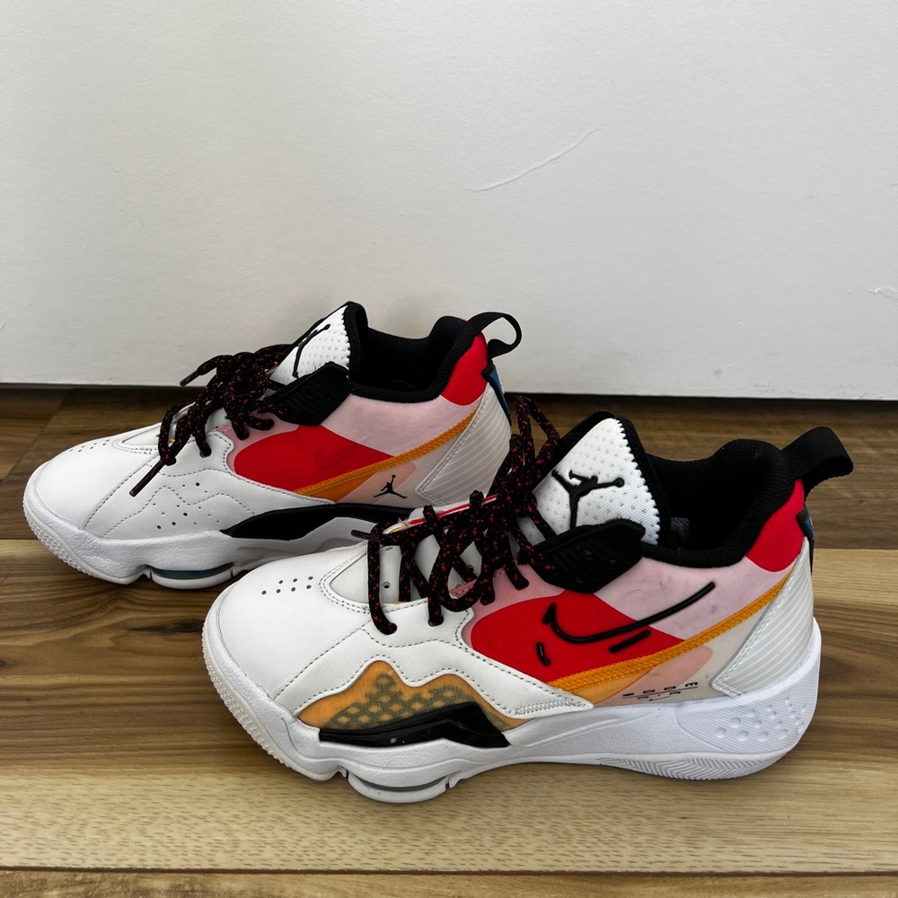 Nike Air Jordan Zoom '92 sneakers in white/black/siren red out of stock online